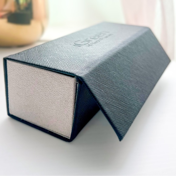 Collapsible Glasses Case ✨ Pebbled Vegan Leather - Picture 4 of 6